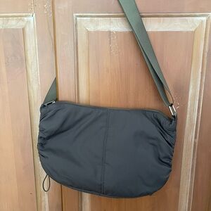 Wild Fable Stylish Olive Green Shoulder/Crossbody Bag